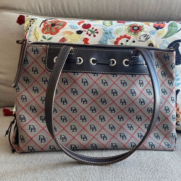 Sac à main originale D&B très bonne état véritable cuir très élégant - Picture 4 of 10